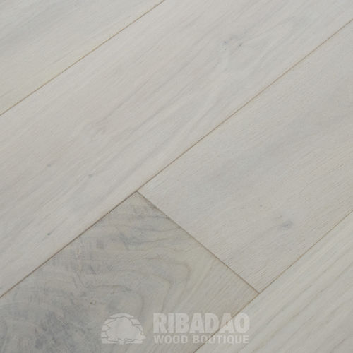 Parquet contrecollé - TEJO - Ribadao Wood Boutique - en chêne / en bois de feuillus / brossé