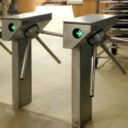 Tourniquet tripode - OTT 131 S - Oskar Turnstiles System - pour contrôle d'accès automatique / en acier inoxydable / pour établissement public