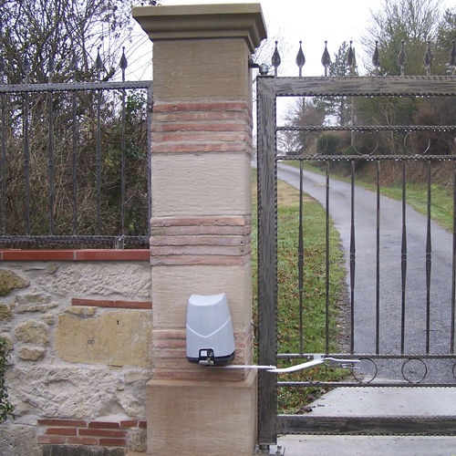 Automatisme pour portail battant - ARTIKO - DUCATI HOME AUTOMATION - à énergie solaire
