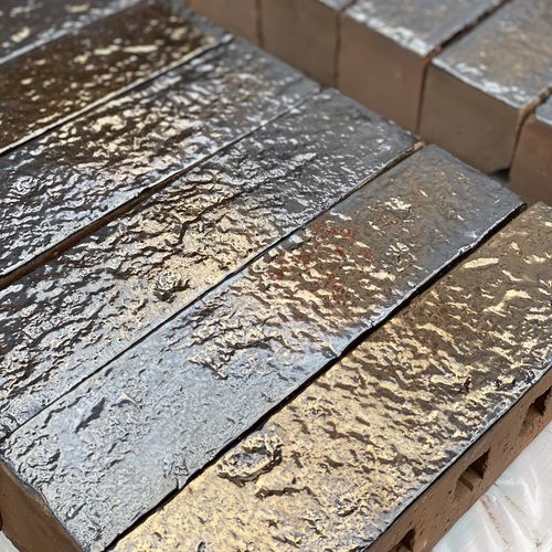 Brique pour façade - AGED BRONZE 3507 R3O - TEXTURED - Klinker Covadonga - pour maçonnerie / trouée / à relief