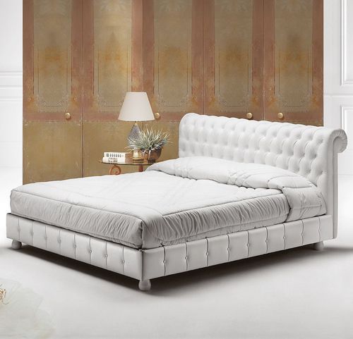 Lit double - cester  - DI MARCO INTERIOR SOFA - classique / tapissé / avec tête de lit capitonnée
