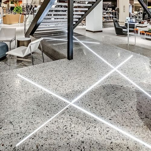 Profil éclairant au sol - HR-ALU - Klus Design - à LED / étanche / pour commerce