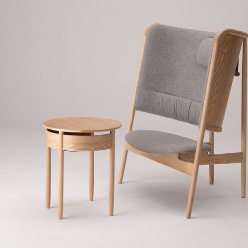 Table d'appoint contemporaine - FLAN - CondeHouse - en frêne / avec piètement en frêne / ronde