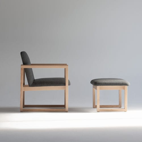 Repose-pied contemporain - JINGU - CondeHouse - en tissu / en cuir / en frêne