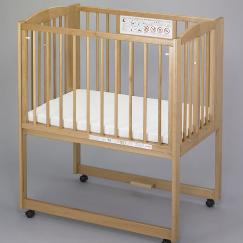 Lit pour bébé simple - COMBI  SB21 - CombiWith Corp - contemporain / pliant / en bois