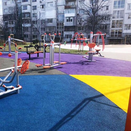 Revêtement de sol pour aire de jeux - QUICKLAWN SAFEPOL - KDF - Sports Flooring Production - en caoutchouc recyclé / en polyuréthane / autres formats