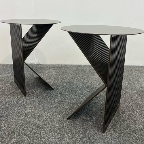 Table d'appoint design original - K  - Jason Mizrahi Designs - en acier / avec piètement en acier / ronde