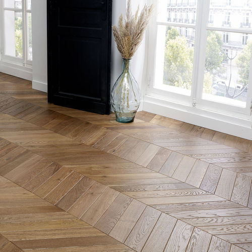 Parquet contrecollé - HERITAGE - Décoplus Parquets - en chêne européen / point de Hongrie / huilé