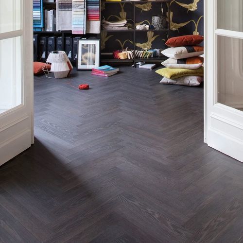Sol stratifié en chêne - BATON ROMPU CHARME BLACK - Décoplus Parquets - flottant / aspect bois / aspect parquet
