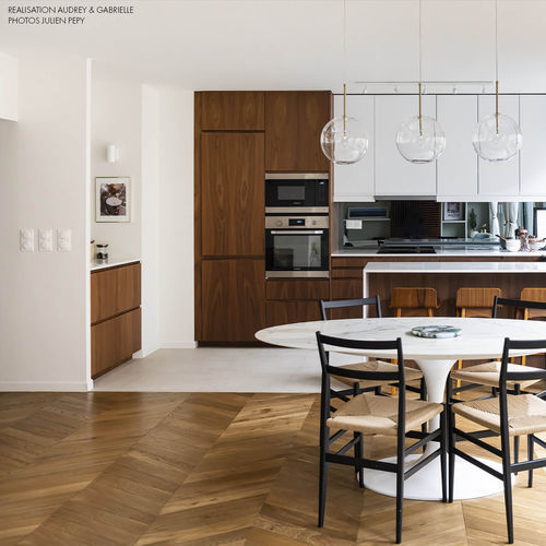Parquet contrecollé - LATTE - Décoplus Parquets - en chêne européen / point de Hongrie / brossé