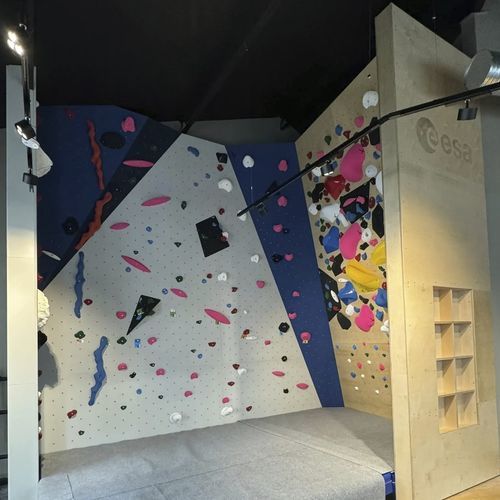 Mur d'escalade fixe - ESA - ESCATECH - pour établissement public / d'intérieur