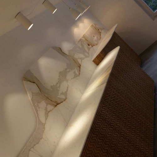 Plaque de pierre en marbre - STATUARIO - GIOVANNOZZI MARMI S.R.L. - pour salle de bain / pour mur / pour douche