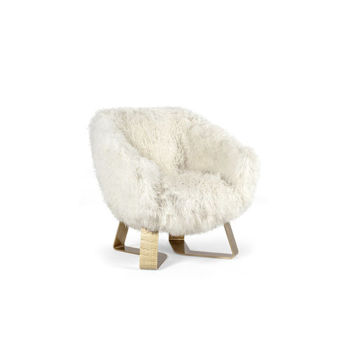 Fauteuil contemporain - OLIVER - HESSENTIA | Cornelio Cappellini - en fourrure écologique / en bois / personnalisable
