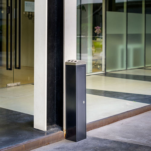 Cendrier sur pied - TOWER SQUARE - FEPRO - en acier galvanisé / pour extérieur / pour espace public