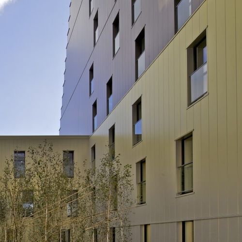 Bardage en lames - HAIRPLAN® 300 - ArcelorMittal Construction - à cassettes / en acier / lisse