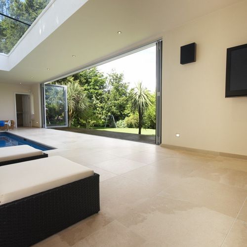 Carrelage en calcaire - SIMYRA - BELTRAMI NV - poli / d'intérieur / de sol