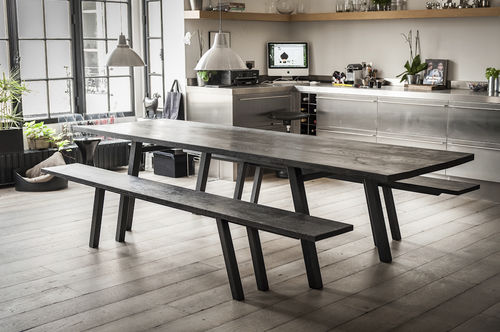 Table à manger contemporaine - BOISSIERE - ADRIANDUCERF MOBILIER - en chêne / en bois massif / avec piètement en métal