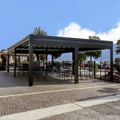 Pergola autoportante - Flat - AMA sun protection industries - en aluminium thermolaqué / couverture coulissante en toile PVC / motorisée
