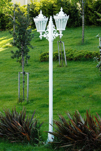 Lampadaire de jardin - CARINA  - Light34 Lighting - classique / en aluminium / à LED