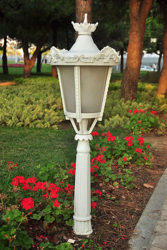 Borne d'éclairage de jardin - ORION  - Light34 Lighting - classique / en fonte d'aluminium / à LED