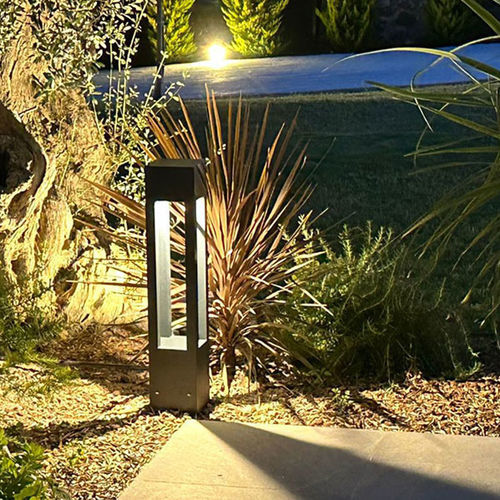 Borne d'éclairage de jardin - FORTRESS - Light34 Lighting - contemporaine / en aluminium / à LED