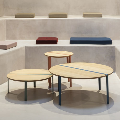 Table basse contemporaine - Clip - Placet - en placage de bois / en chêne naturel / avec piètement en métal