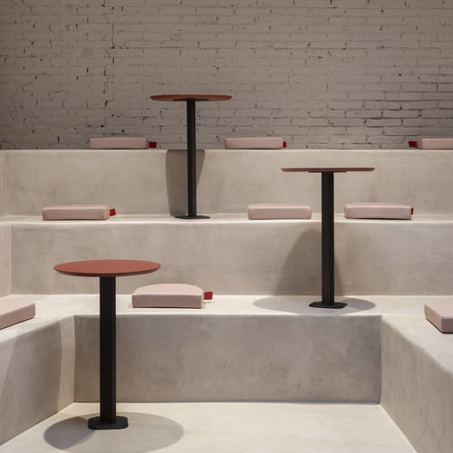 Table d'appoint contemporaine - Tau - Placet - en contreplaqué / en chêne naturel / avec piètement en métal