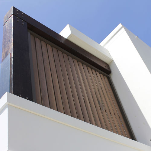 Brise-soleil en bois composite - LB09119 - Innowood - pour façade / pour fenêtre / vertical