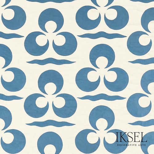 Papier peint contemporain - IZNIK CHINTAMANI AND CRESCENT CR45 ALBASTER BLUE RW111 - Iksel Decorative Arts - en fibre de verre / en vinyle / motif à vagues