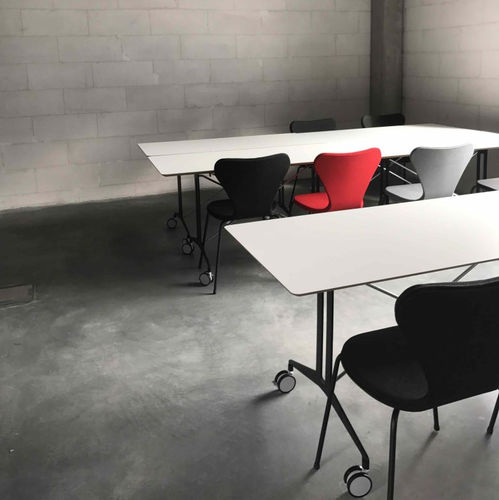Table de réunion contemporaine - QUICK - JULCAR - en bois / en mélaminé / avec piètement en métal