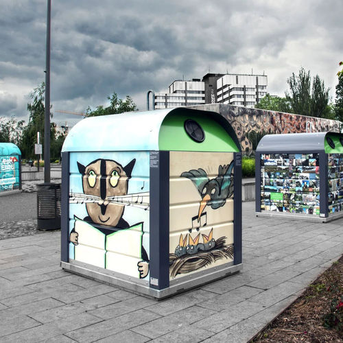 Poubelle conteneur - City Line - Villiger Entsorgungssysteme AG - en acier à revêtement par poudre / en tôle d'acier / avec couvercle