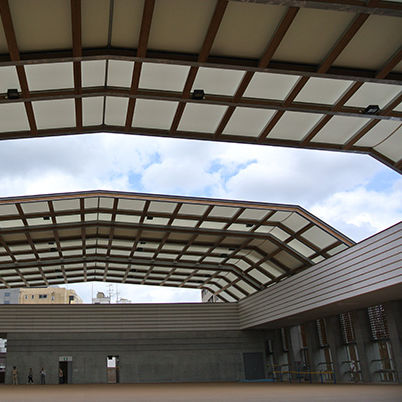 Membrane architecturale en tissu - FGT-800(ELEMENTARY SCHOOL, KINDERGARTEN IN TOKYO） - Chukoh Chemical Industries,Ltd. - en fluoropolymère / en PTFE / en tissu de verre enduit PTFE