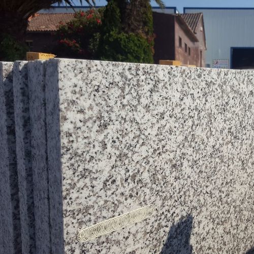 Plaque de pierre en granit - ATLANTIC PEARL  - Eurobandas S.A. - pour sol / pour agencement intérieur / pour façade