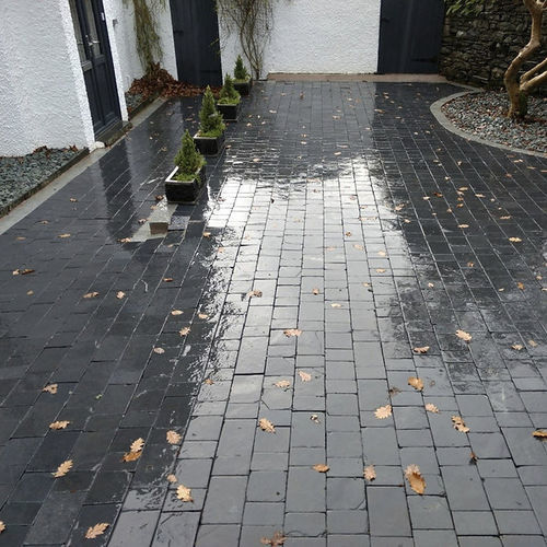 Dallage en pierre naturelle - GRAPHITE TUMBLED COBBLES - BRAZILIAN STONES - en ardoise / d'extérieur / de terrasse