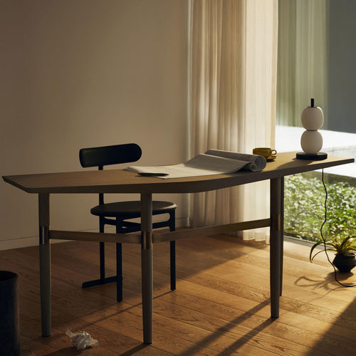 Bureau sur pied - Darling Point - MAN OF PARTS - contemporain / en chêne / marron