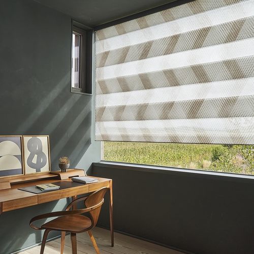 Store enrouleur - GRAPHIC - JAB ANSTOETZ SYSTEMS - pour fenêtre / en tissu / professionnel