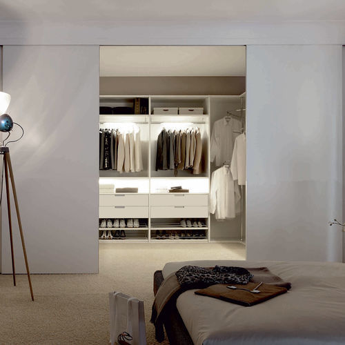 Porte de dressing d'intérieur - UNO - AN Collection GmbH - en verre / en mélaminé / coulissante