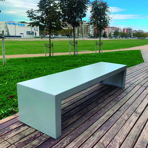 Banc public contemporain - FRIEDA - Playparc - en béton / en acier galvanisé / sans dossier