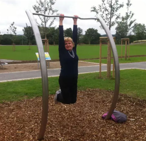 Barre de traction en métal - 4FCIRCLE® PLUS - Playparc - d'extérieur / pour parcours de santé