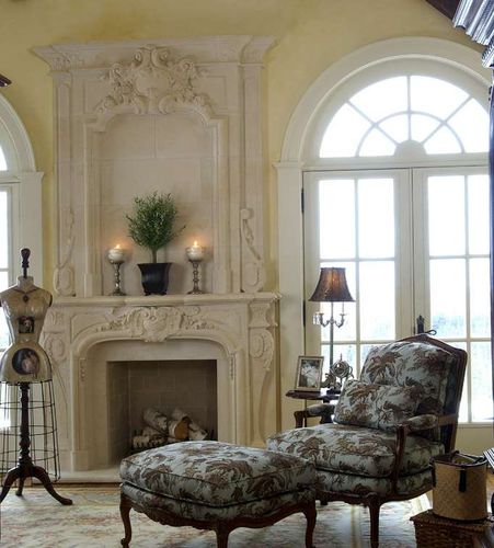 Trumeau de cheminée de style Louis XIV - BOURGES - OVERMANTEL - Tartaruga Design Inc - en pierre / blanc