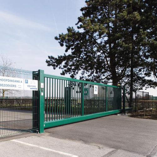 Portail coulissant - ROBUSTA SC - Betafence International - en acier galvanisé / en acier électrosoudé / à barreaux