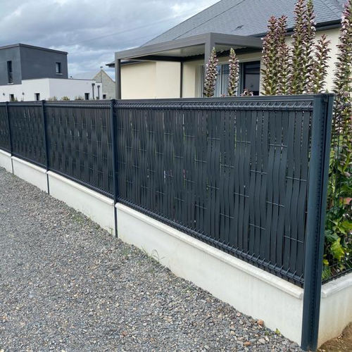 Pare-vue à lames - SCREENO LINE - Betafence International - en PVC / uni / modulaire