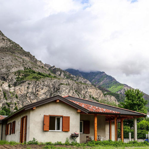 Maison préfabriquée ITALIA L.C. Frame House group Sia écologique