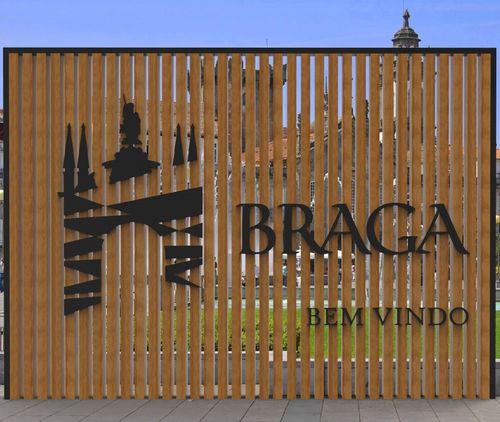 Plaque signalétique d'extérieur - LT WOOD - Veco Urban Design - au sol / en acier / en pin