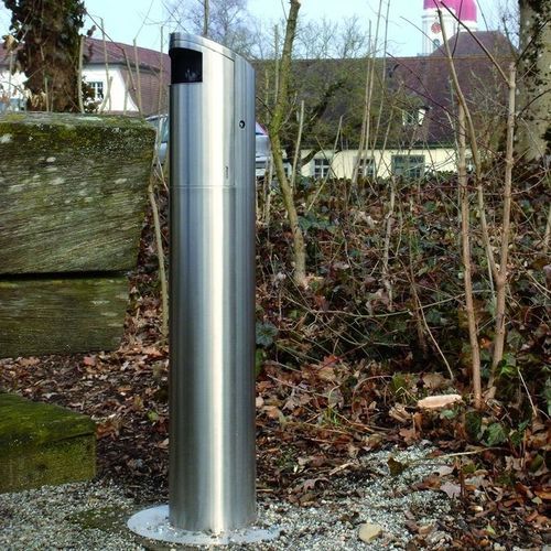 Cendrier sur pied - Mega - ANTA SWISS AG (Abfallhai) - en acier / pour extérieur / pour espace public