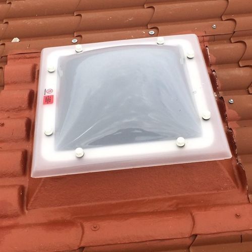 Lanterneau pour toiture - CLARABOYA-TAS - TRANSFORMADOS Y ACCESORIOS DEL SUR, S.L - de désenfumage / pour ventilation / électrique