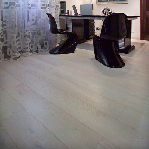 Parquet massif - Comfort - BRUNO SRL - en chêne / pont de bateau / brossé
