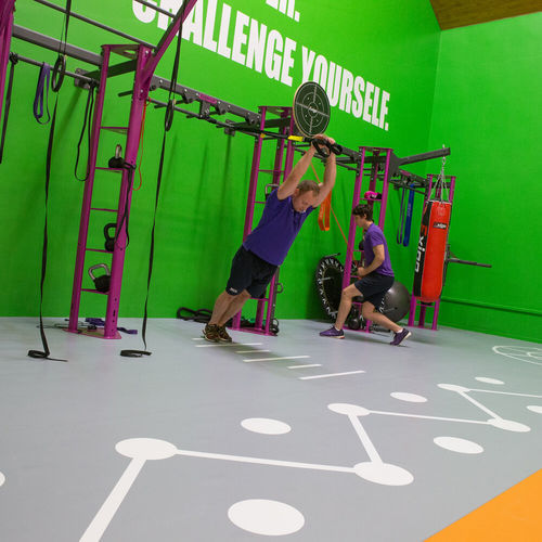 Sol sportif d'intérieur - REC 45 - Gerflor - Contract Sport & Contract Flooring - en PUR / en PVC / en fibre de verre
