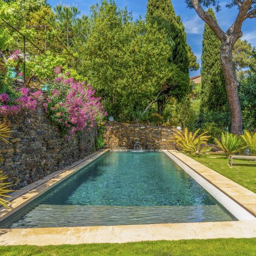 Piscine sur mesure - TRADITIONNELLES - Diffazur Piscines - d'extérieur / professionnelle / enterrée