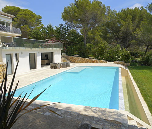 Piscine rectangulaire - Diffazur Piscines - à débordement / sur mesure / d'extérieur